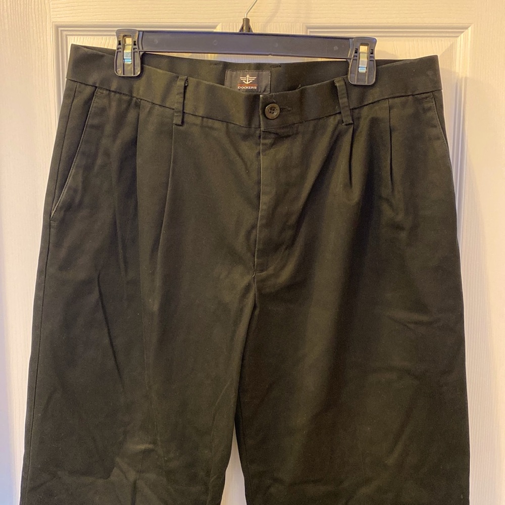Men’s Dockers - black, Classic fit, size 34x30